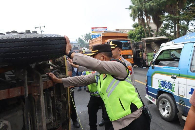 Tabrakan Beruntun di Sibolangit, Deli Serdang Diduga akib...