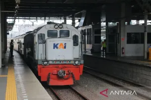 13 KA Keberangkatan Gambir Berhenti di Jatinegara karena Ada Konser di Monas