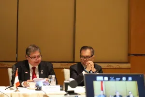 Airlangga Tegaskan Indonesia Tak Berpihak ke Tiongkok maupun AS di Bidang AI