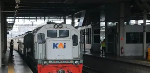 Konser Akbar Digelar di Monas, 13 Kereta Api Keberangkatan Gambir Berhenti di Jatinegara