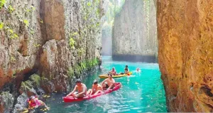 Goa Gumantung, Surga Tersem...