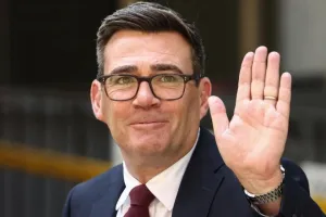 Andy Burnham Siap Ambil Ali...