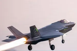 AS Kerahkan Jet Tempur Gene...