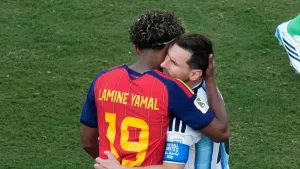 Dari Foto Memandikan Bayi hingga Final Piala Dunia, Momen Messi dan Lamine Yamal Simbol Pergantian Generasi