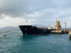 Iran Sukses Jual 70 Juta Ba...