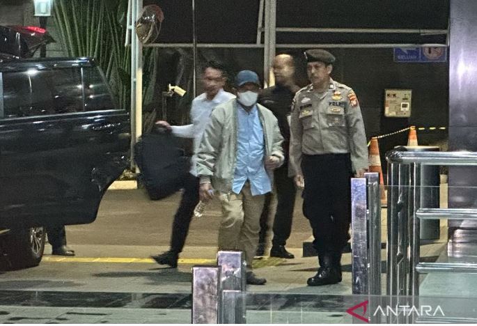 OTT Bupati Lombok Barat, KPK Bawa Tujuh dari 19 Orang Terjaring ke Jakarta