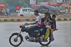 Pakistan Diamuk Hujan Ekstr...