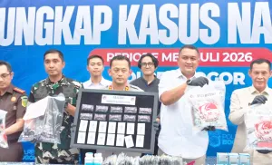 Polres Bogor Menyita 3 Kg S...