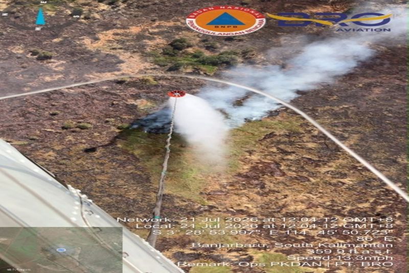 Karhutla Meluas, BPBD Kalsel Kerahkan Helikopter Water Bo...