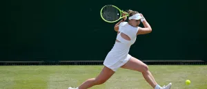 Krejcikova Awali Langkah dengan Meyakinkan