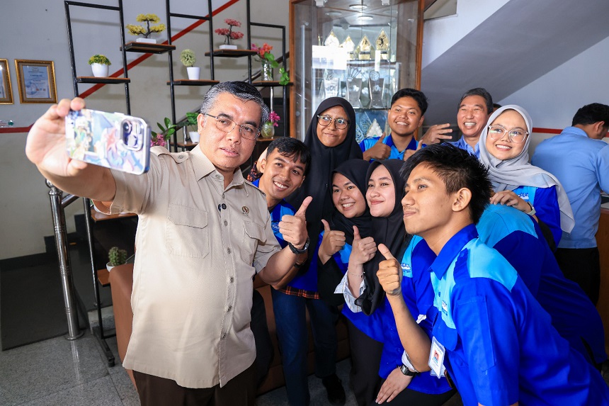 Menaker: Program Magang Nasional Permudah Industri Dapatkan Talenta Siap Kerja.