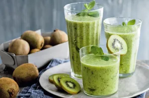Perut Sembelit, Coba Atasi Segera dengan Jus Kiwi