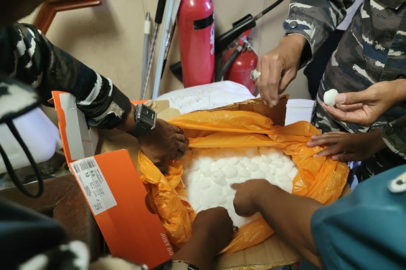 Tim Gabungan Gagalkan Pengiriman 300 Kilogram Sianida di Gorontalo