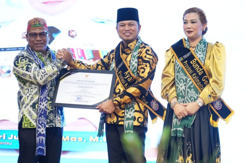 Hari Keluarga Nasional, Kaltim Gaungkan Gerakan Ayah Wajib Hadir untuk Anak.