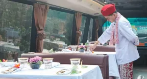 Ayo! Nikmati Sensasi Wisata Kuliner di Atas Bus saat Uji Coba “Open Dining of Jakarta”