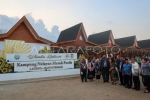 Indonesia Kenalkan Kampung Nelayan Merah Putih sebagai Model Ekonomi Biru ke Delegasi Asean
