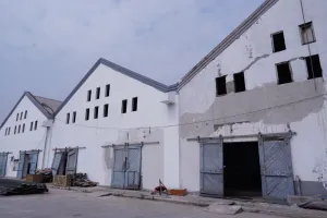 KAI Properti Renovasi Gudan...