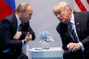 Trump Peringatkan Russia dan Tiongkok Agar Tak Jual Senjata ke Iran