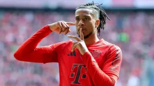 Bayern Muenchen Tak Akan Le...