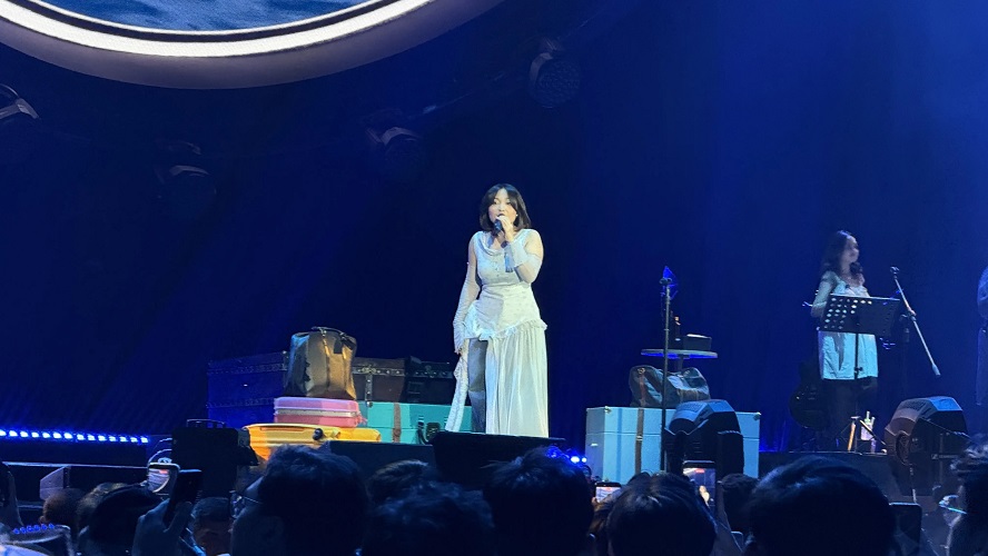 Showcase Album Bernadya Sukses Bawa Penonton Masuk ke Dunia Mimpi