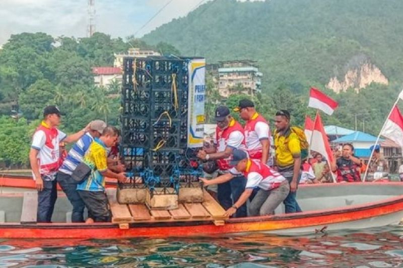 Wali Kota Jayapura Lepas 27 Fish Apartment untuk Pulihkan...
