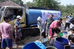 Alarm Kemarau! Komisi IX DPR Minta Krisis Air Bersih Segera Diatasi, Warga Mulai Kesulitan