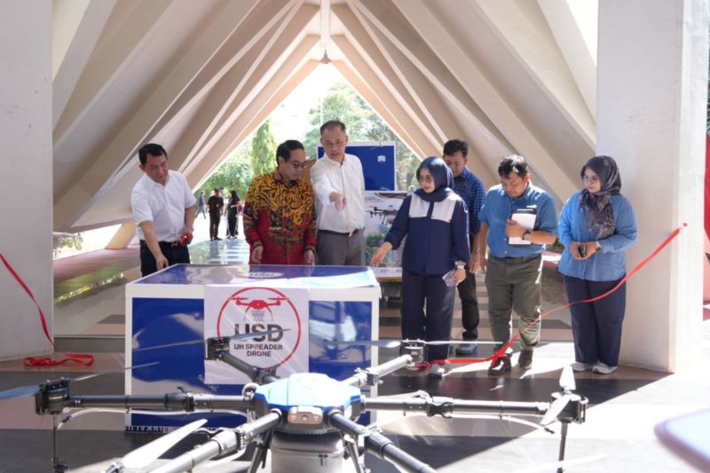 Kementan Percayakan Unhas Produksi Drone Pertanian Rp11 M...