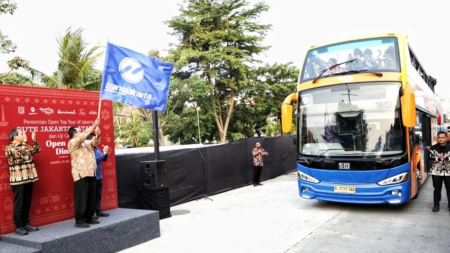 Transjakarta Luncurkan Rute “Open Top Tour of Batavia”
