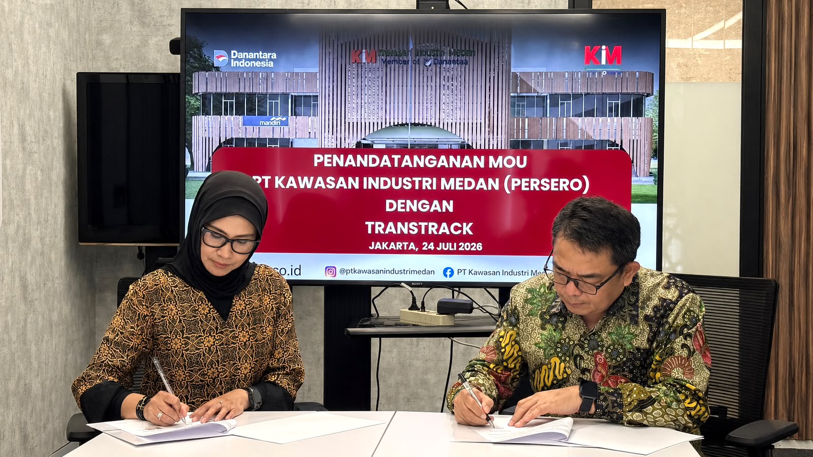 TransTRACK dan KIM Kerja Sama Bangun Smart Industrial Est...
