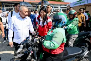 1.052 Mitra Pengemudi di Lima Kota Dilatih Cara Berkendara Aman 