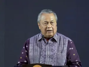 Pelaku Usaha Tunggu Kepastian BI