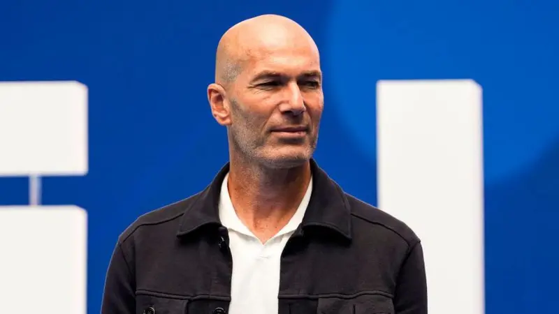 Resmi! Zinedine Zidane Jadi...