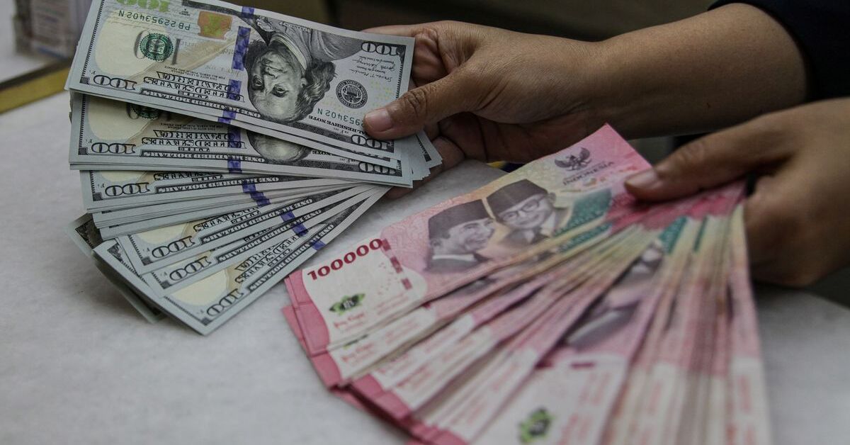 Rupiah Tertekan Sentimen Hawkish The Fed