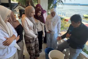 UI Latih Warga Pulau Pramuka Budidaya Ikan Nila Air Payau untuk Tambah Penghasilan
