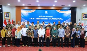 Menaker: Dialog Sosial Perkuat Hubungan Pemerintah, Pengusaha, dan Buruh.
