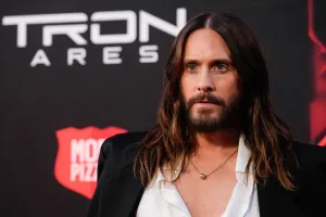 Jared Leto Membantah Tuding...