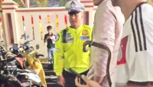 Razia Gabungan di Cibinong ...