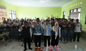 Tak Perlu ke Kecamatan, Pelajar Bekasi Kini Bisa Rekam KTP Elektronik Langsung di Sekolah Lewat Program Kampus 17