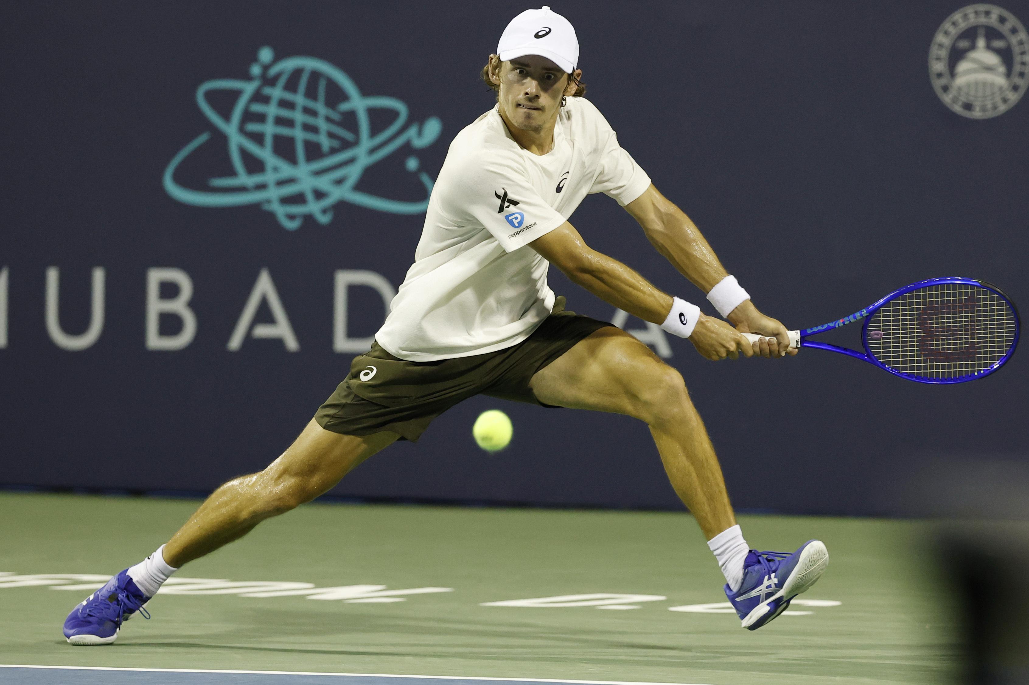 De Minaur Hentikan Langkah Putra Lleyton Hewitt, Pegula M...