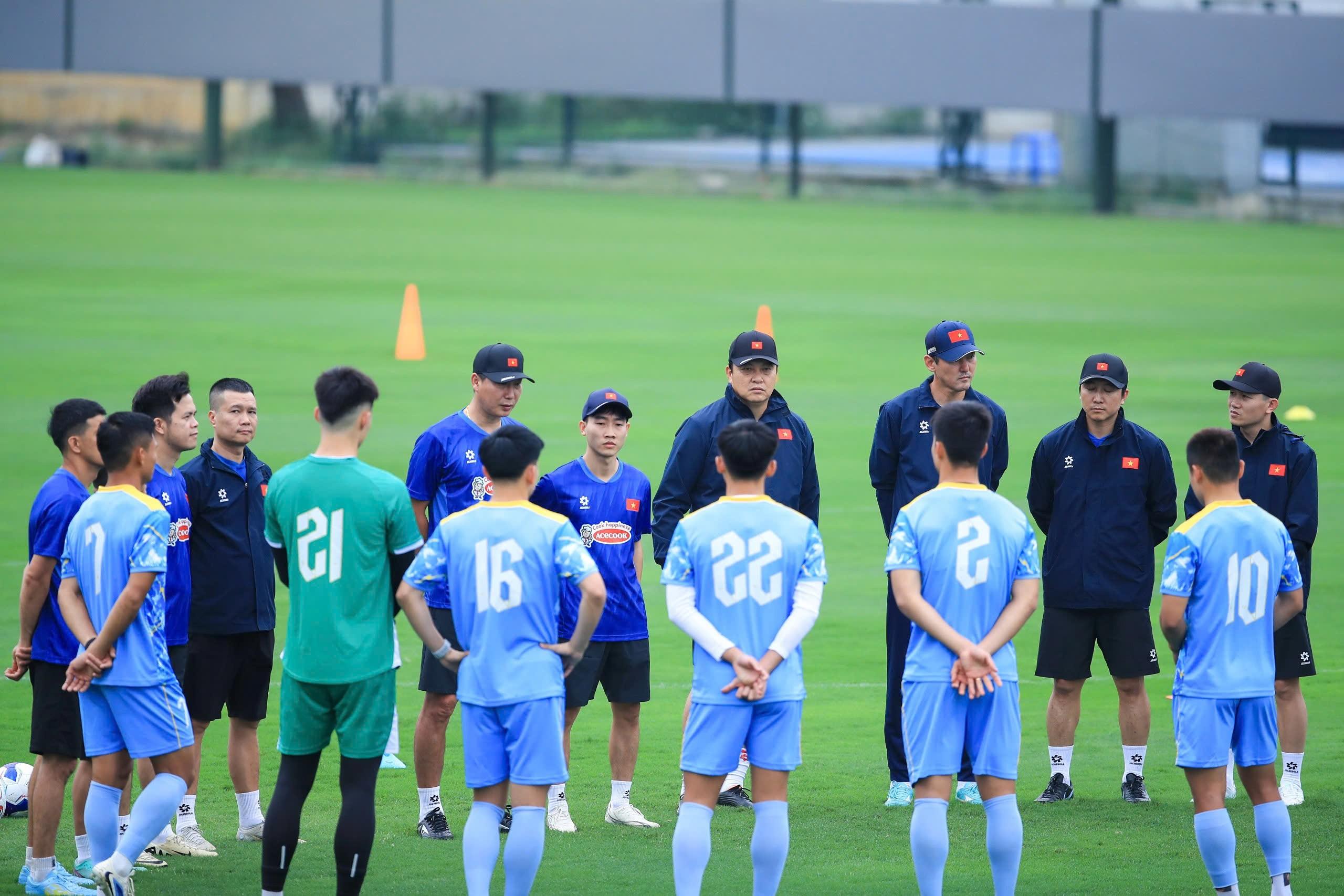 Piala AFF 2026: Vietnam Tak...