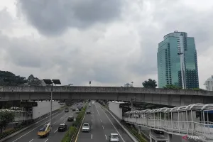 BMKG: Kota-kota Besar di Indonesia Berpotensi Hujan Ringan, Sedang, hingga Lebat pada Sabtu
