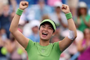 Alexandra Eala Kejutkan Naomi Osaka, Tantang Pegula di Final Washington Open