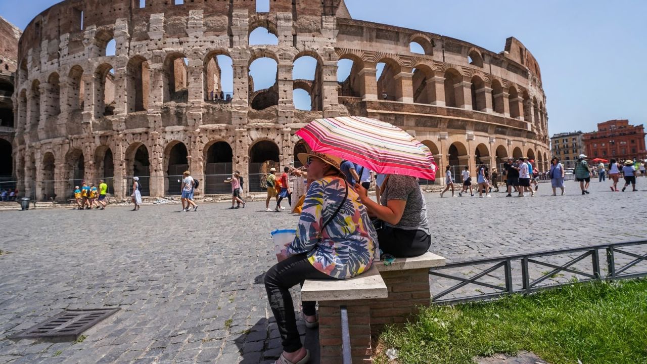 Bak Berada di Oven, 23 Kota di Italia Dikepung Gelombang ...