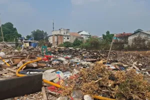 Petugas Gulkarmat Meninggal saat Tangani Kebakaran di Kramat Jati