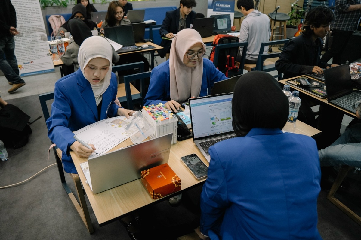 President University Raih Juara Student Design Sprint Com...
