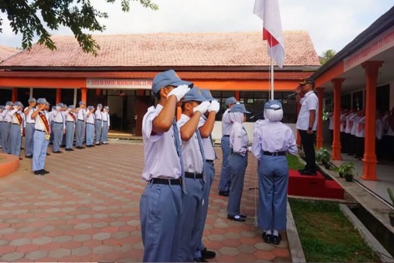 Sarana dan Prasarana Belum Siap, MPLS Sekolah Rakyat Paci...