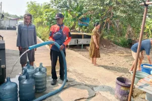 Atasi Kekeringan di Banyumas, BNPB Salurkan 27.000 Liter Air Bersih 