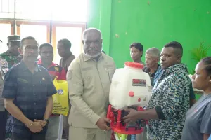 Pemkot Jayapura Salurkan Bantuan Pertanian dan Ketahanan Pangan di Muara Tami