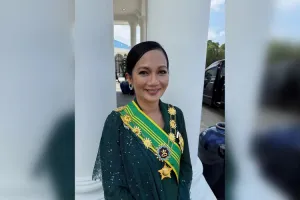 Penyanyi Sheila Majid Dianugerahi Gelar "Datuk Seri"