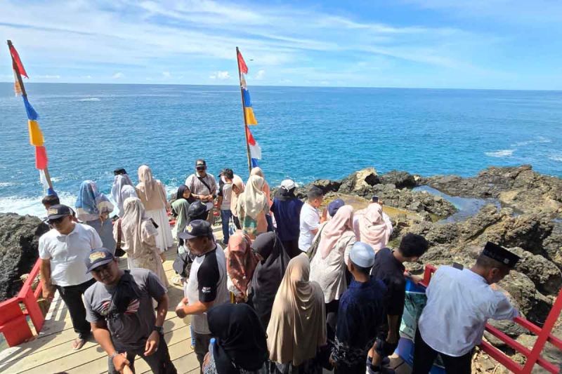 Perjalanan Wisnus Terus Naik, Pariwisata Domestik Makin B...